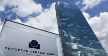 European Central Bank - Sumber: Reuters