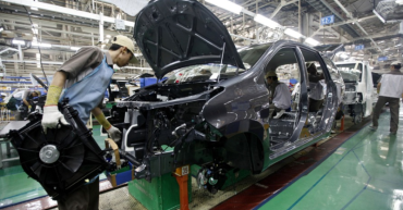 🚗 Sektor Otomotif Melemah🔻