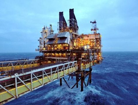 Krisis Selat Hormuz: Ancaman Iran & Lonjakan Harga Minyak