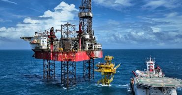 🛢️ Komoditas Minyak Mentah Rebound 🔼