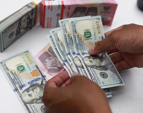 💸 Perubahan Arah Safe Haven: Emas vs Dolar AS