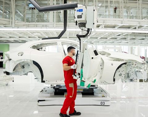 Navigasi Ekosistem Mobil Listrik di Tengah Krisis Energi Global