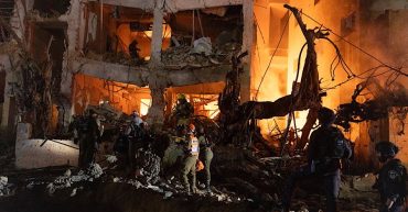 “Perang Iran Pecah: Saham Energi & Gold Siap ‘To The Moon’?