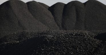 Konflik Iran Picu Reli Harga Batu Bara, Peluang Emas bagi Emiten Energi