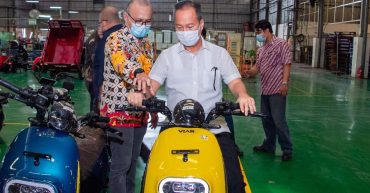 🚗Pemerintah Siapkan Regulasi untuk Dorong EV