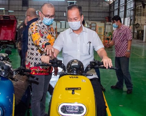 🚗Pemerintah Siapkan Regulasi untuk Dorong EV