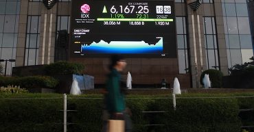 PELUANG DAN TANTANGAN PASAR SAHAM